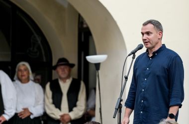 Revija_narodnih_nosnji 15.jpg