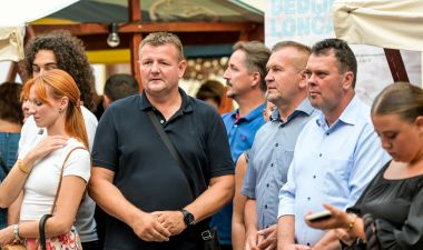 Revija_narodnih_nosnji 17.jpg