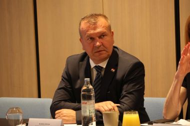 Kolegij upana31 web.jpg