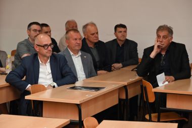 FOI 10.jpg