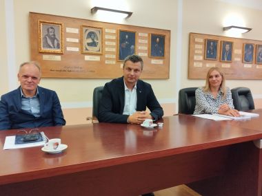 potpisivanje ugovora_05.jpg
