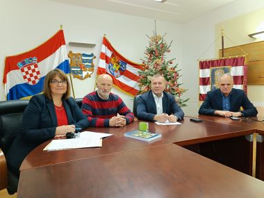 121223_potpisivanje sporazuma_3.jpg