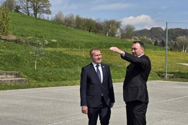 gnm obilazak skola 2.jpg