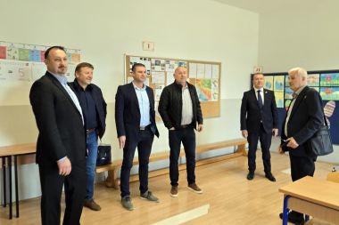 gnm obilazak skola 9.jpg