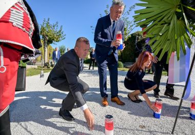 Hercegbosanska_zupanija_potpisivanje_ugovora 14 .jpg