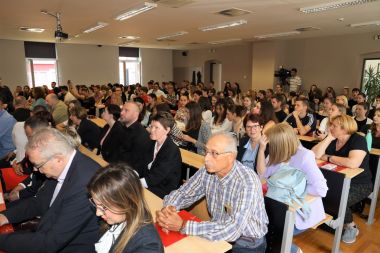 Simpozij 4.JPG