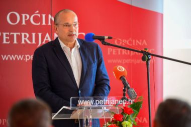 petrijanecsvecanasjednica-62_667ef552b98af_860xr.jpg