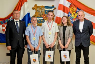 drzavni_prvaci_zidarstvo_mateo_bukal_bernard_kralj_World_Skills_2025.jpg