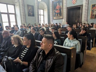 Savjet za sigurnost prometa na cestama_12.jpg