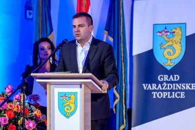 GVT Sveana sjednica i vijenci 16.jpg