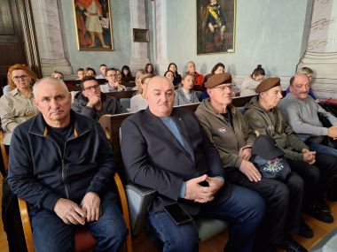 prirucnik_01 8.jpg