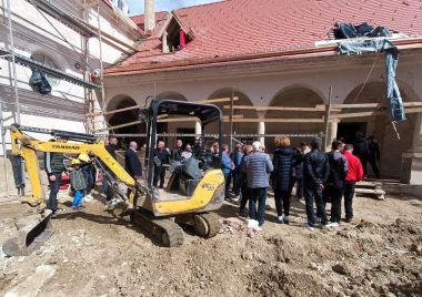 dan_opcine_vinica_obilazak_dvorca_svecana_sjednica 8.jpg