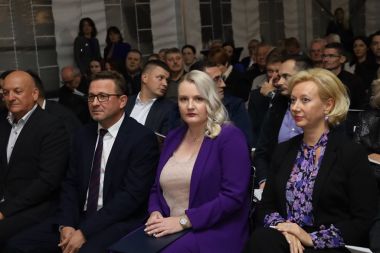 Donja Voca svecana 009.JPG