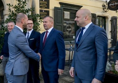 Bale_potpisivanje_ugovora 3 .jpg