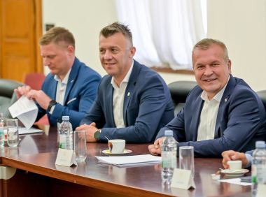 Ministar_Bacic_ugovori 7 .jpg