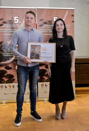 Izlozba_bucinih_ulja 44 .jpg