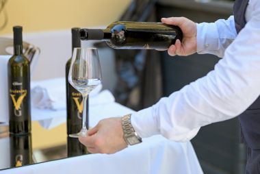Decanter 19.jpg