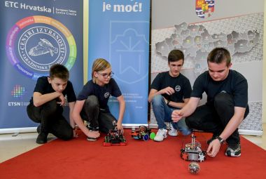 Roboticari 27 .jpg