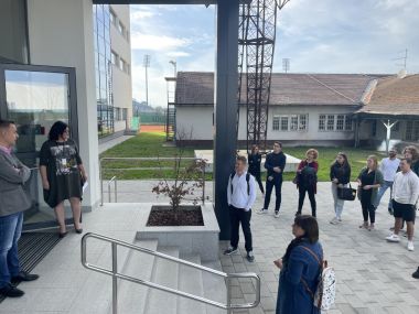 YEsspecialistsVZ 16.JPG