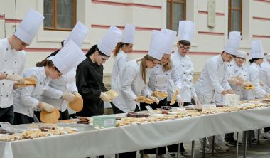 Ruralna_zena 1.jpg