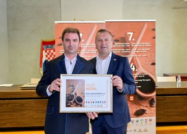 Izlozba_bucinog_ulja 49.jpg