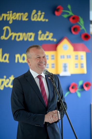 Trnovec_skola 3.jpg
