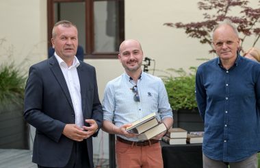 Nagradeni_ucenici 60.jpg