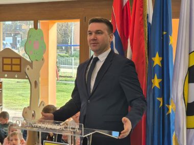 ljubeica - otvorenje vrtia 15.jpg