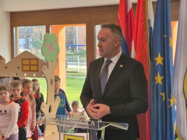 ljubeica - otvorenje vrtia 17.jpg