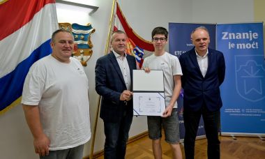 Roboticari_nagrade 25 .jpg