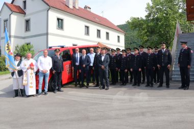 75_godina_dvd_visnjica_06.jpg