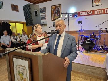izlozba_vina 9.jpg
