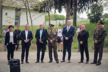 brigadni general Dvekar etnica 6.JPG