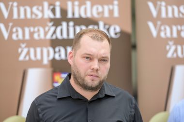 Decanter 22  kopija.jpg