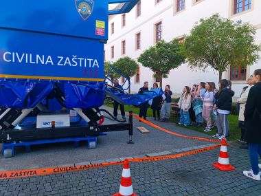 projekt_ravnateljstvo_civilne_zastite_katastrofe_simulator_potresa_2023 6.jpg