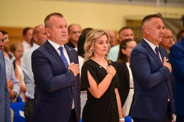 ljubescicasvecanasjednica-20-2835-20of-20113-29_688d19700d10d_860xr.jpg