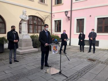 100321_lijecnicki_krediti_3.jpg