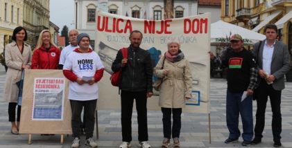 ulica nije dom.jpg