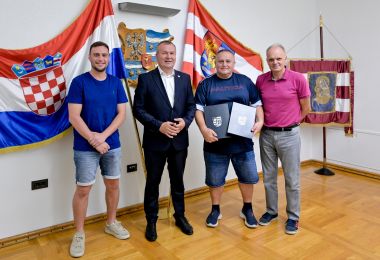 Prijem_roboticari 33.jpg