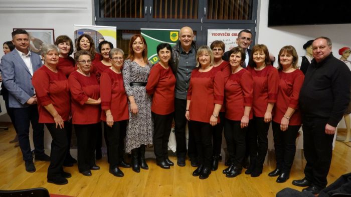 Predstavljena monografija posvećena Vidovečkom gibaniku, jedinstvenom kolaču koji je ponos Vidovca i Varaždinske županije&nbsp;