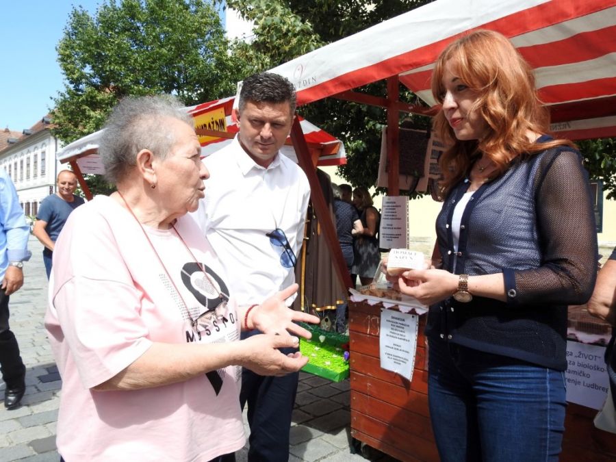 Uz pjesmu, ples i mno&scaron;tvo slasnih proizvoda proslavljen 15. rođendan Županijskog saveza poljoprivrednih udruga&nbsp;