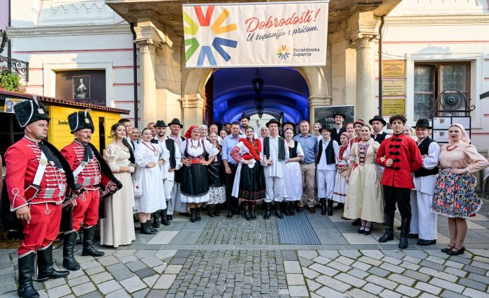 U atriju Županijske palače održana modna revija narodnih no&scaron;nji