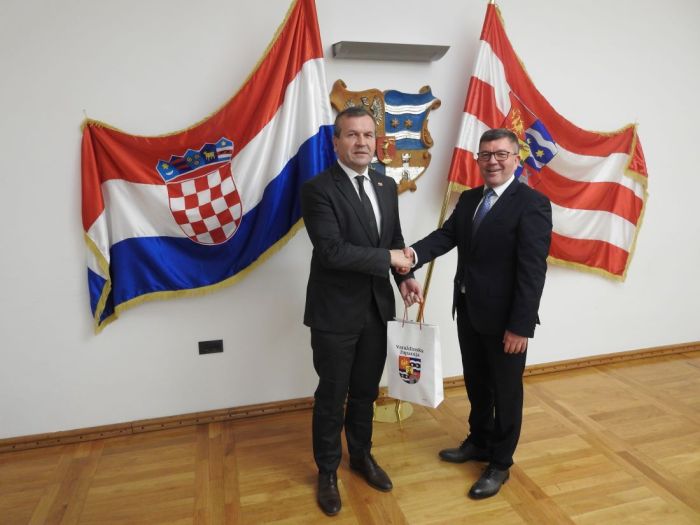 Župan Anđelko Stričak ugostio počasnog hrvatskog konzula u Republici Mađarskoj Atilu Kosa