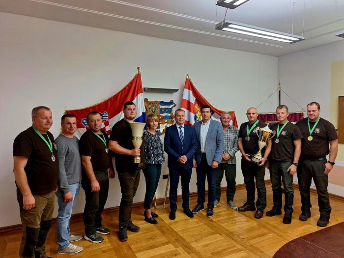 Priređen prijem za lovce - osvajače srebrnih medalja  na održanom prvenstvu Hrvatske  u lovnom strelja&scaron;tvu