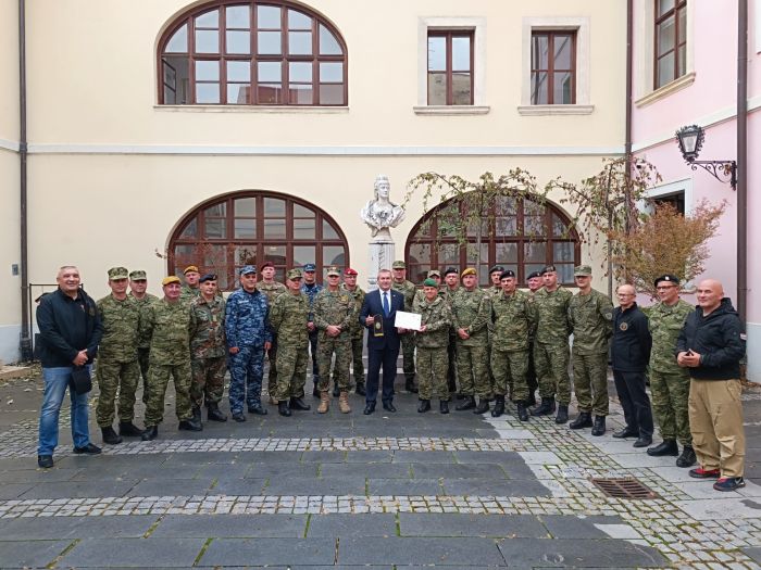 Polaznici 22. nara&scaron;taja Visoke dočasničke izobrazbe posjetili Županijsku palaču te razgledali Centar za posjetitelje