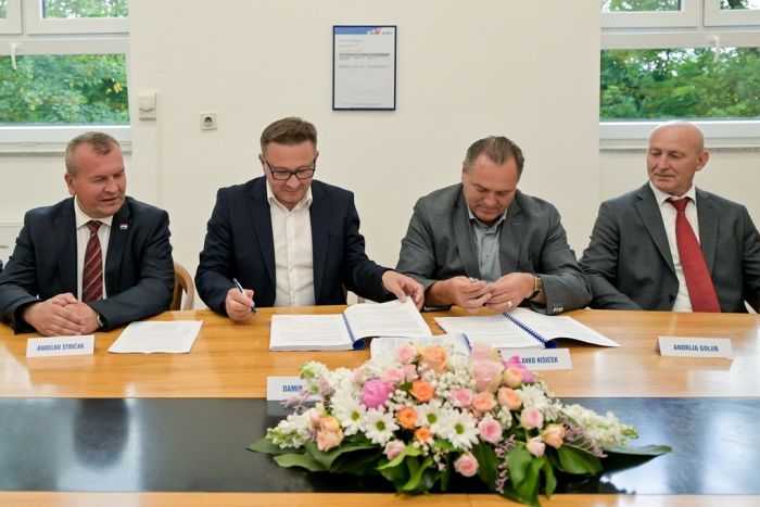 Počinje obnova najvećeg dvorca u Hrvatskoj &ndash; dvorca Dra&scaron;ković, budućeg Nacionalnog respiracijskog centra u Klenovniku: Potpisan ugovor o radovima vrijednim 23 mil. eura