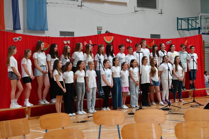 Zavr&scaron;nom priredbom Osnovna &scaron;kola Ludbreg obilježila kraj nastave i svoj Dan