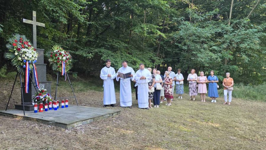 Na grobi&scaron;tu Kolnjak odana počast žrtvama poraća: &bdquo;Sjećanje na nevine žrtve moramo neumorno čuvati&ldquo;
