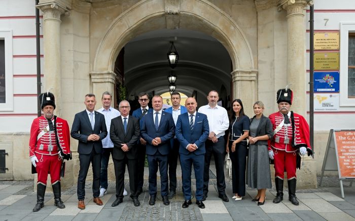 Od ratne povezanosti do suradnje u obrazovanju: Vukovarsko-srijemska županija iskustva o Centrima izvrsnosti preuzima od Varaždinske županije