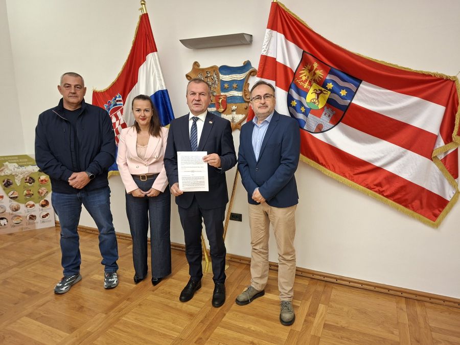 Župan Anđelko Stričak i gradonačelnik Grada Ludbrega Dubravko Bilić potpisali Ugovor o darovanju nekretnine u svrhu izgradnje poduzetničke zone Slokovec